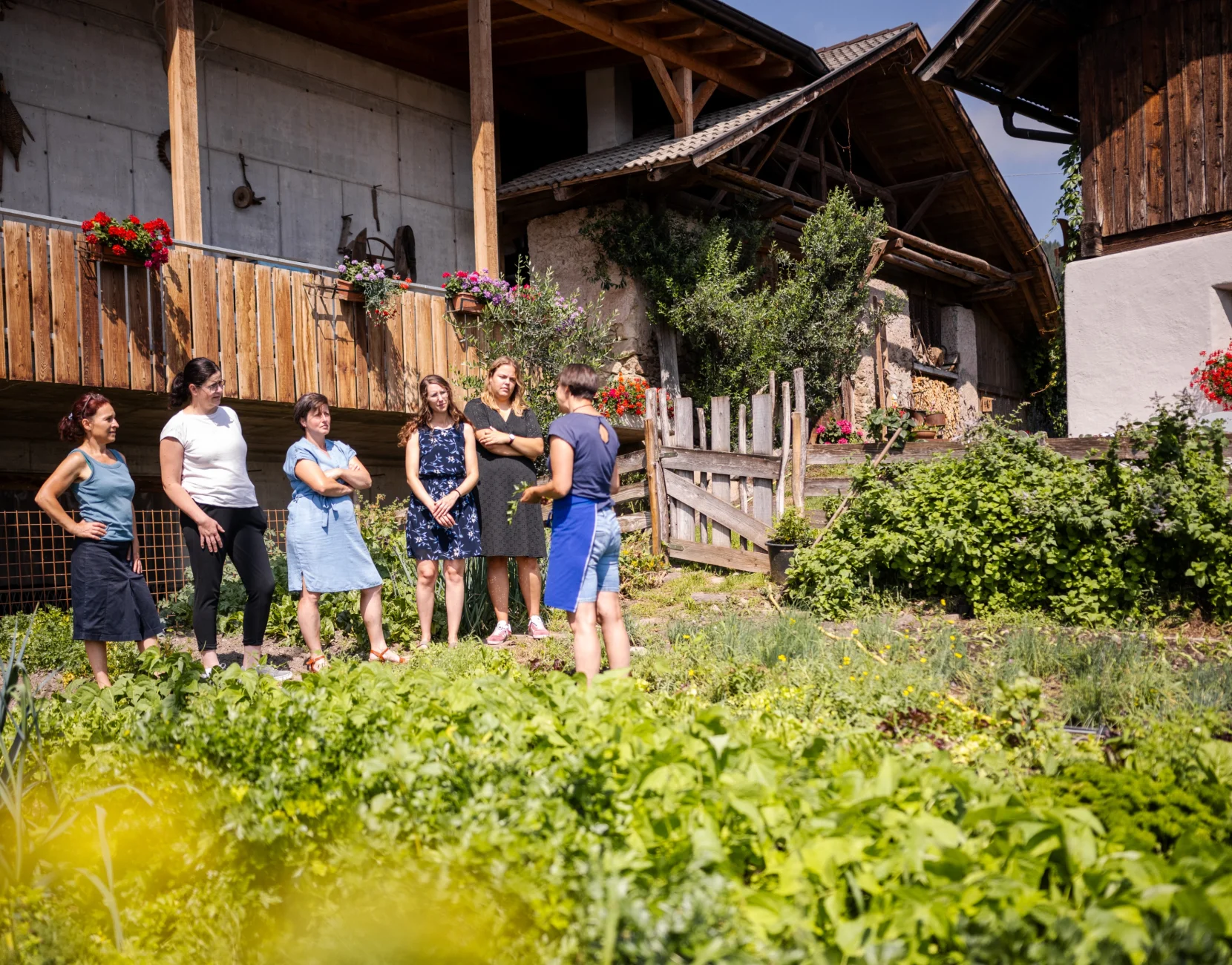 2023_hof-_und_gartenfuehrung_r-mangger_sbo_vanessarunggaldier_15.jpg